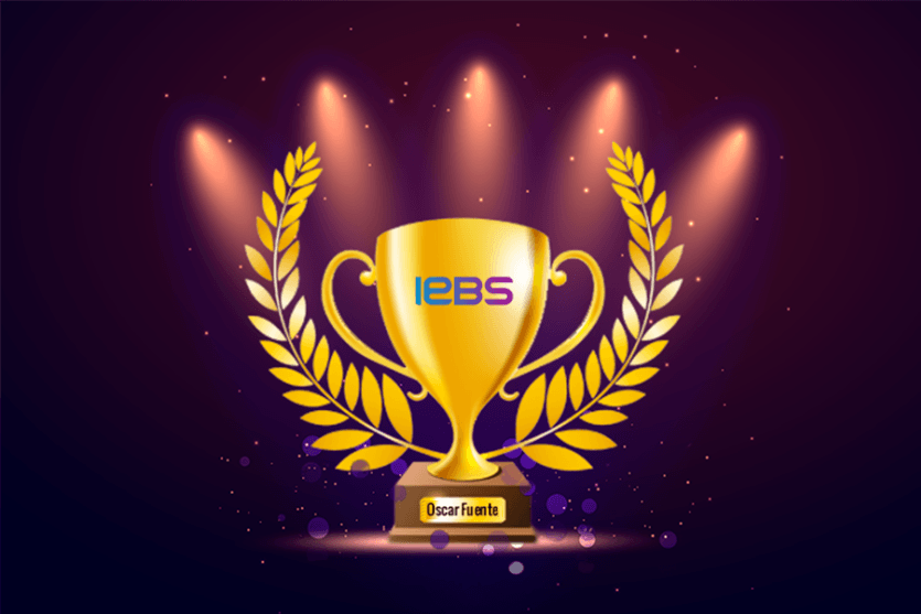 ¡En IEBS estamos de celebración! Nuestro Director ha obtenido el premio Mejor Talento Elearning - oscar fuente premio